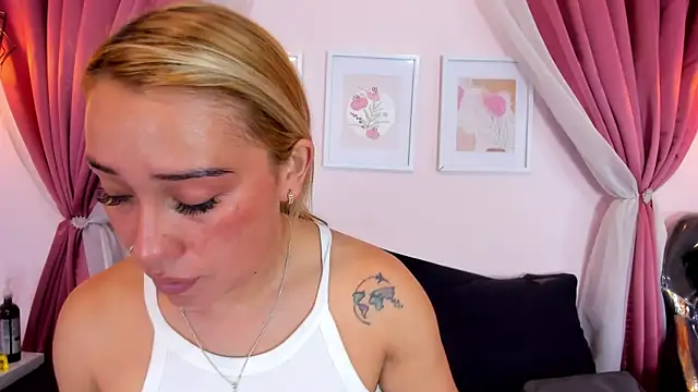 Lannajansen online show from April 22, 1:56 pm