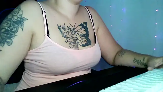 Snapshot of bunnyfox420 chatting on September 12, 4:51 pm bunnyfox420 online show from September 12, 4:51 pm