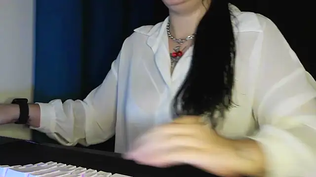 bunnyfox420 online show from November 18, 7:29 pm