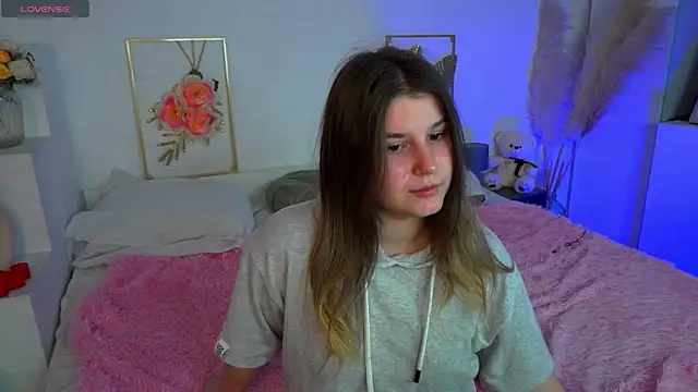 Snapshot of nawuwu chatting on October 26, 6:52 am nawuwu online show from October 26, 6:52 am