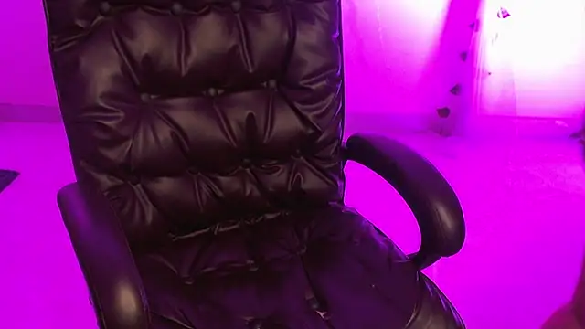 Snapshot of Gagankaur chatting on October 10, 2:21 am Gagankaur online show from October 10, 2:21 am