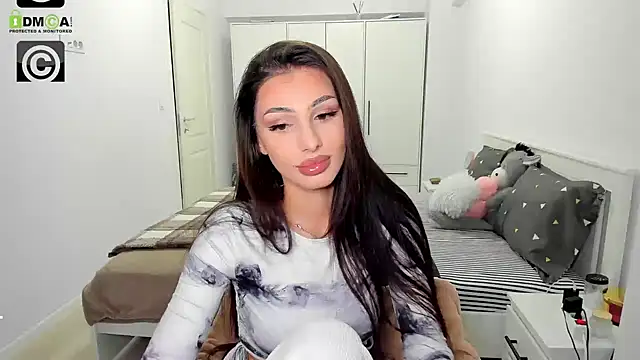 HelenShawn online show from November 9, 9:46 pm