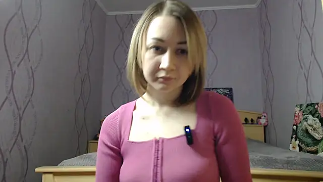 DaddysSluttyGirl2001 online show from March 6, 3:02 pm