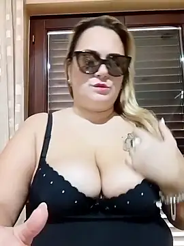 topina8 online show from November 15, 3:19 pm