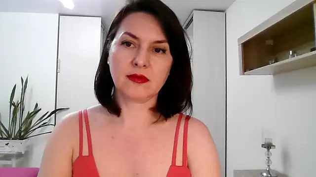 Victoria Glam online show from April 22, 5:14 pm