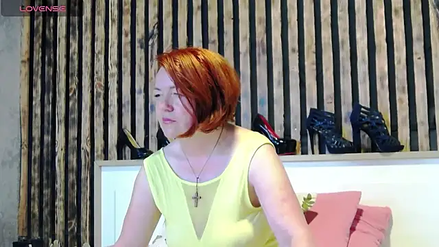 Alis Lovi online show from June 6, 1:11 am