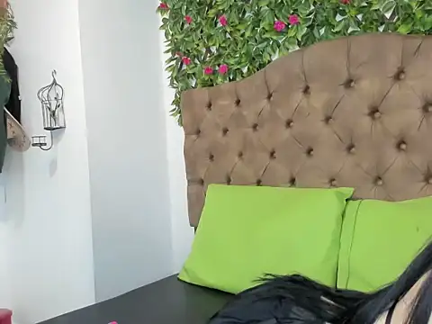 MelodyHott2 online show from October 2, 2:13 pm