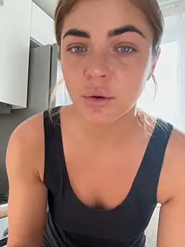 Donna Sun online show from February 24, 11:43 am