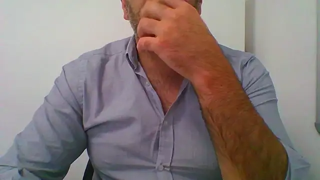 Snapshot of _tuga_man_ chatting on September 22, 12:40 pm  tuga man  online show from September 22, 12:40 pm