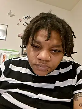 Snapshot of Big_BodyDee chatting on March 17, 2:41 am Big BodyDee online show from March 17, 2:41 am