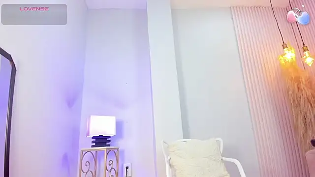 alana rossetti online show from April 29, 11:14 am