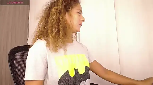 Zoedaniels online show from January 30, 5:49 pm