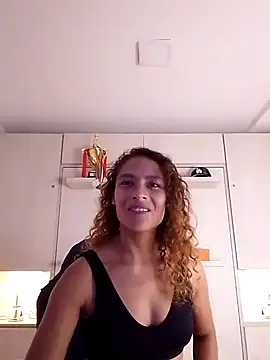 Zoedaniels online show from March 7, 8:55 pm