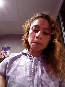 Zoedaniels online show from March 12, 4:08 am