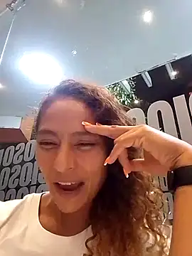 Zoedaniels online show from March 15, 3:51 am