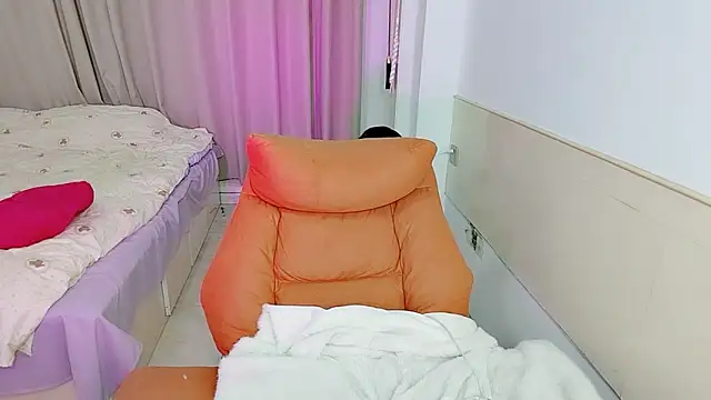 Song 99 online show from October 14, 2:07 pm