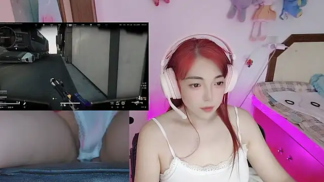 Snapshot of Song_99 chatting on May 2, 8:52 am Song 99 online show from May 2, 8:52 am