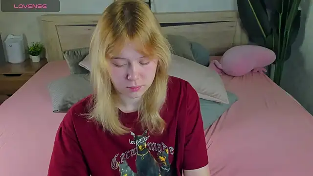 Amy Kimberlly online show from September 13, 11:59 pm