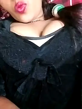 Snapshot of Simrandeshipp chatting on January 30, 4:13 pm Simrandeshipp online show from January 30, 4:13 pm