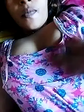 Snapshot of Simrandeshipp chatting on February 9, 7:38 am Simrandeshipp online show from February 9, 7:38 am