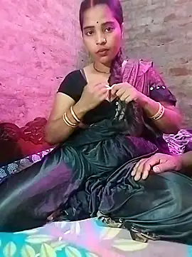 Snapshot of Simrandeshipp chatting on March 10, 7:07 pm Simrandeshipp online show from March 10, 7:07 pm