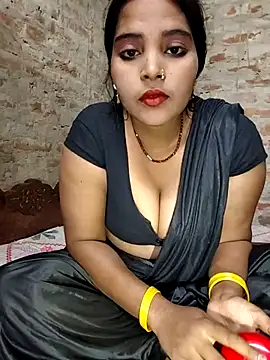 Snapshot of Simrandeshipp chatting on December 1, 5:23 am Simrandeshipp online show from December 1, 5:23 am