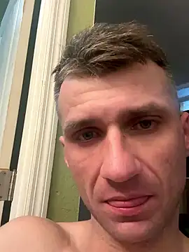 Snapshot of sexyhotstud12 chatting on January 24, 9:37 pm sexyhotstud12 online show from January 24, 9:37 pm