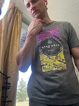 Snapshot of sexyhotstud12 chatting on February 18, 4:26 pm sexyhotstud12 online show from February 18, 4:26 pm