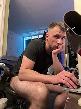 Snapshot of sexyhotstud12 chatting on February 20, 8:25 pm sexyhotstud12 online show from February 20, 8:25 pm