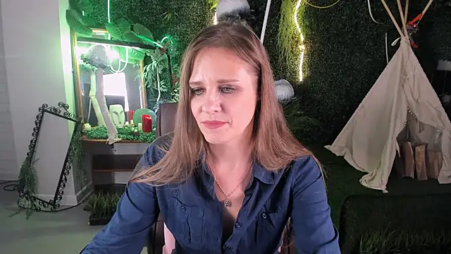 EmiliaBedy online show from February 5, 3:20 pm