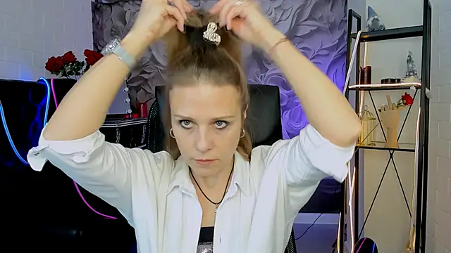 EmiliaBedy online show from March 5, 9:05 am