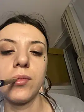 bunnythetailor online show from February 4, 12:29 am