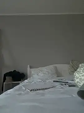 bunnythetailor online show from February 23, 4:02 pm