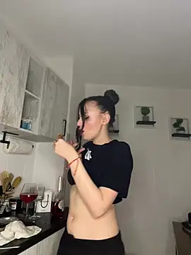 bunnythetailor online show from February 28, 10:50 pm