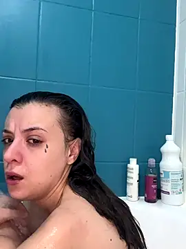 bunnythetailor online show from September 21, 2:19 pm