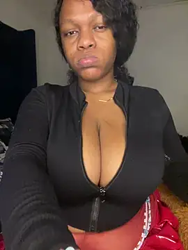 Boneca25 online show from October 25, 9:42 pm