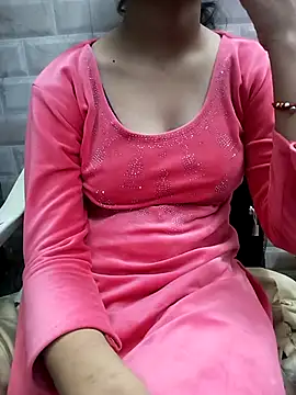 Snapshot of Tanu-00 chatting on February 27, 10:15 am Tanu-00 online show from February 27, 10:15 am