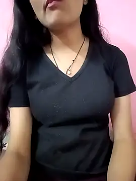 Snapshot of Tanu-00 chatting on December 4, 7:00 pm Tanu-00 online show from December 4, 7:00 pm