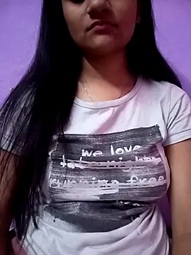 Snapshot of Tanu-00 chatting on February 13, 5:47 am Tanu-00 online show from February 13, 5:47 am