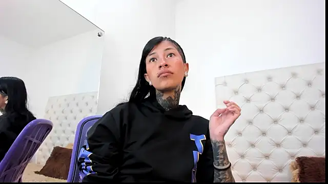 esmeralda06 online show from April 20, 12:19 pm