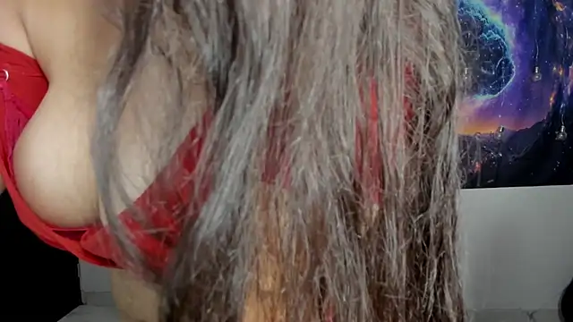 Snapshot of Little_Shaara chatting on February 8, 10:19 pm Little Shaara online show from February 8, 10:19 pm