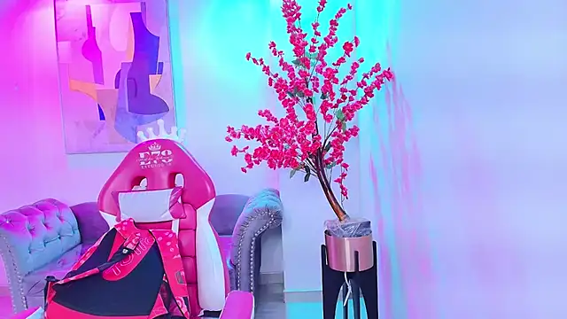 Milu ballmer online show from January 15, 6:33 pm