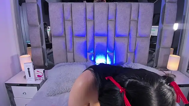 Bonet iris online show from April 21, 7:17 pm