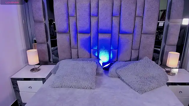 Bonet iris online show from April 24, 7:05 pm