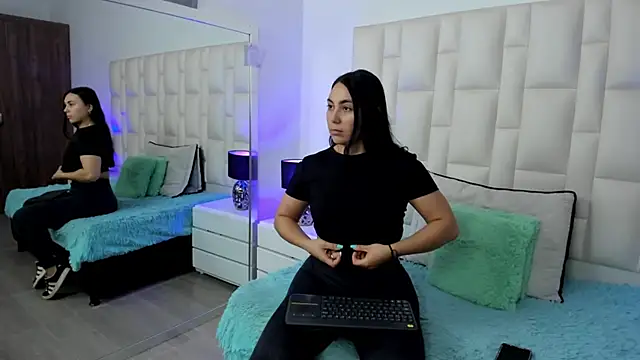 Ariana rouse online show from May 22, 4:12 pm