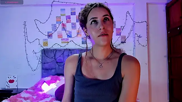 Isangel  online show from April 23, 2:35 am