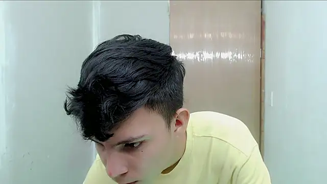 Snapshot of Alexxx_lov chatting on January 24, 7:07 pm Alexxx lov online show from January 24, 7:07 pm