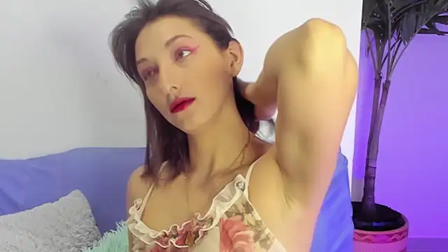 Snapshot of vicky__skinny_1 chatting on March 9, 12:20 pm vicky  skinny 1 online show from March 9, 12:20 pm