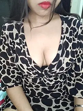 Snapshot of JANVI_MISHRA1 chatting on May 5, 6:05 pm JANVI MISHRA1 online show from May 5, 6:05 pm