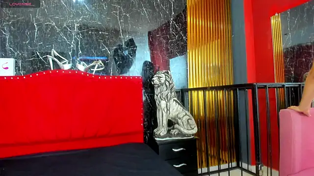  nicolesweet online show from April 15, 7:58 pm